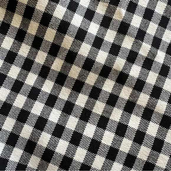 Karen Kane Black and White Checked Mini Skirt Size Medium A-line - Picture 2 of 16